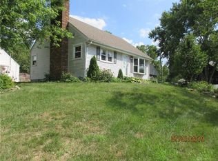 180 Ellington Rd, Dayton, OH 45431