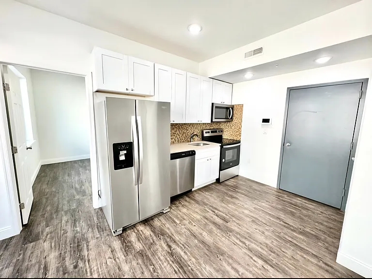 2255 N Broad St #3B-4C — Photo 6