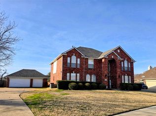 1012 Muscadine Vine St, Crowley, TX 76036