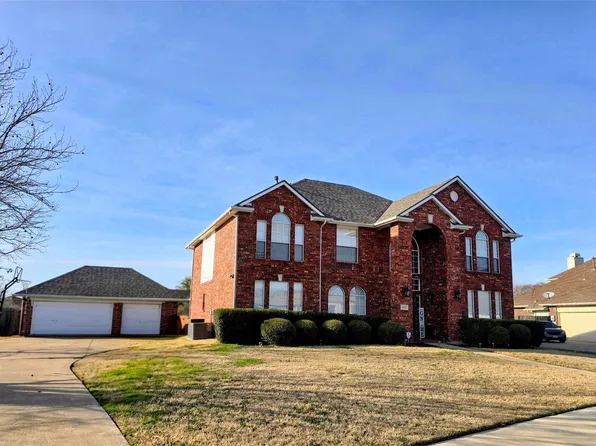 1012 Muscadine Vine St, Crowley, TX 76036
