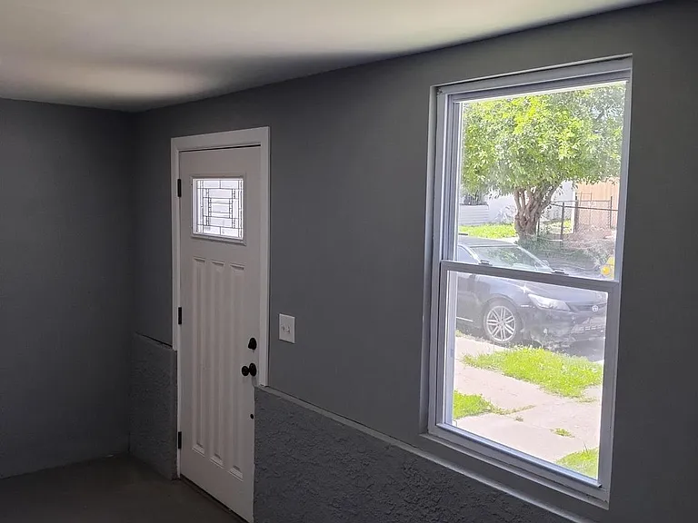 1115 White St — Photo 2