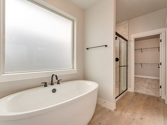 5th image of 5827 SE 78th Ave