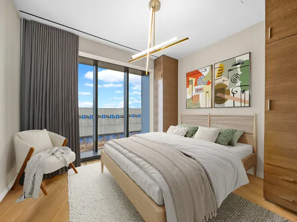 551 West 21st Street image 7 of 19