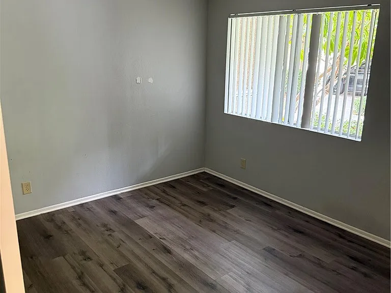 69 Stanford Ct — Photo 7