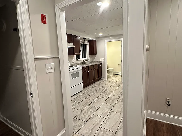 19 Dana St #1 — Photo 10