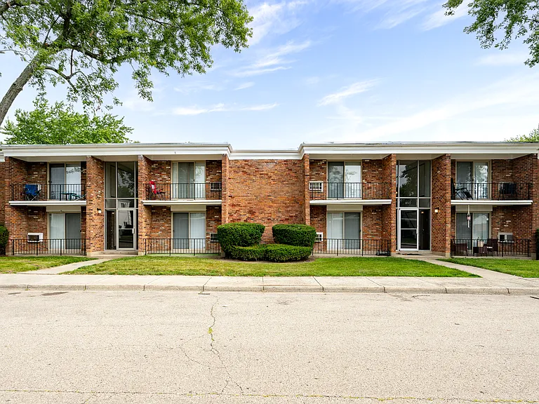 Imperial Continental Court Apartments — Photo 14