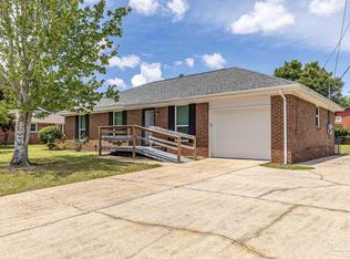 5605 Leesway Blvd, Pensacola, FL 32504