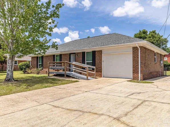 5605 Leesway Blvd, Pensacola, FL 32504