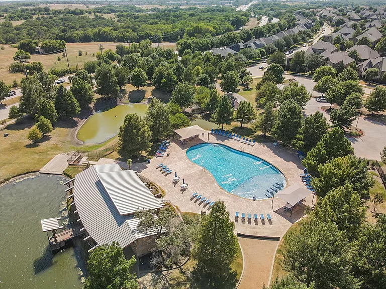 10153 Ferry Farm Ln — Photo 40