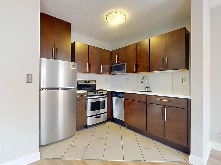 Kenwood — Photo 22