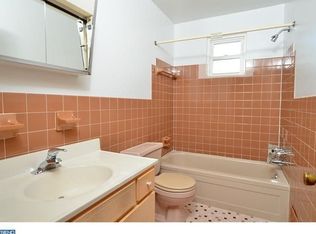 220 Chestnut Pkwy, Wallingford, PA 19086