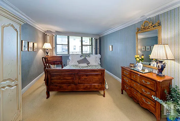 Sold by Halstead Real Estate | media 8