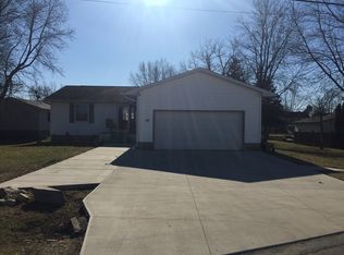 125 E Front St, Wyanet, IL 61379