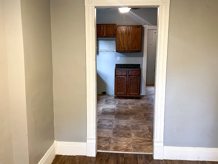 103 S Pickering St — Photo 6