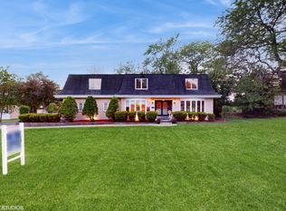 1129 86th St, Downers Grove, IL 60516