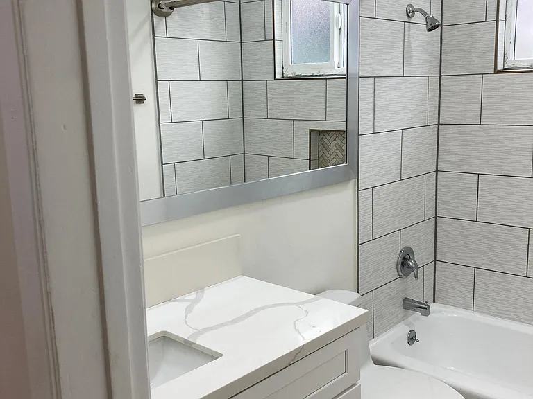 148 S Hayworth Ave #4 — Photo 10