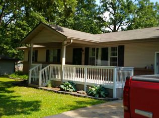 160 Red Oak Dr, Carl Junction, MO 64834