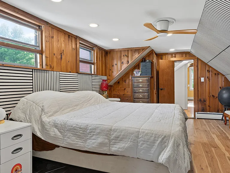 464 Gray Rd — Photo 35