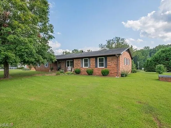 1789 Hugh Miller Rd, Lexington, NC 27292