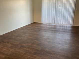 2221 E Lenita Ln APT 10, Santa Ana, CA 92705