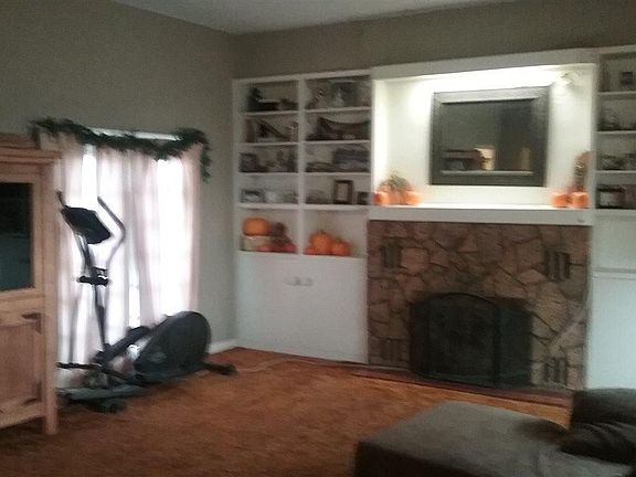 4th image of 2641 E A St
