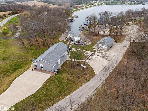 2nd image of 3148 Fairview Pl
