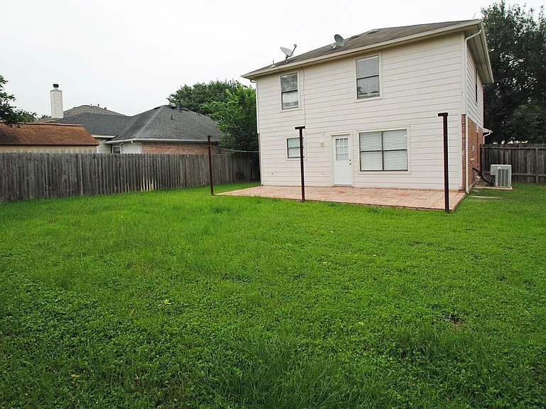 3923 Bridgebay Ln — Photo 14