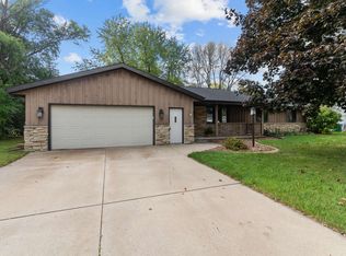 2129 W Capitol Dr, Appleton, WI 54914