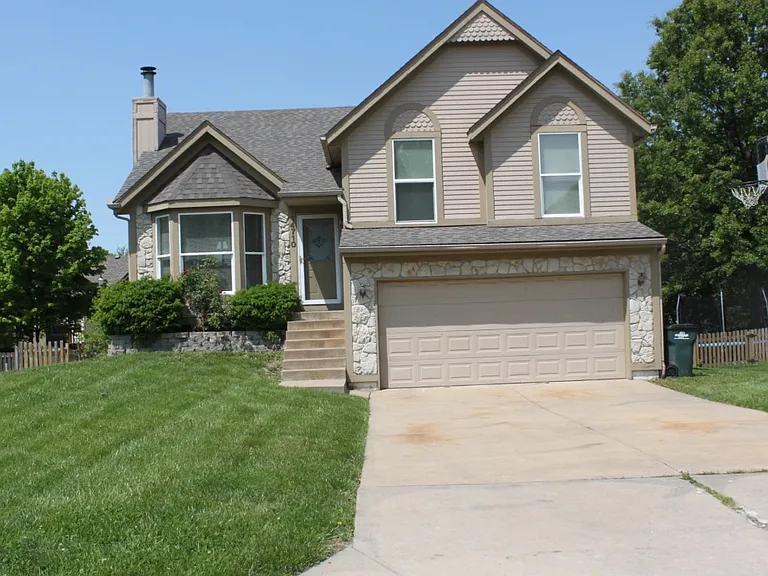 14710 Hardy St — Photo 1