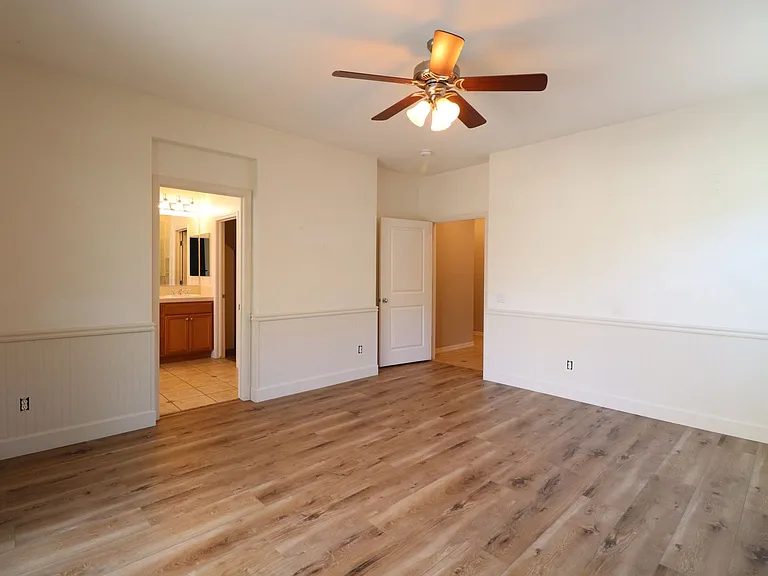 5279 Sycamore Creek Ct — Photo 8