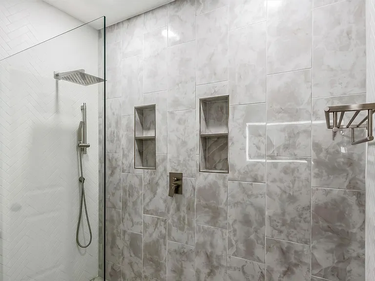 7320 Colina Vista Loop #B — Photo 19