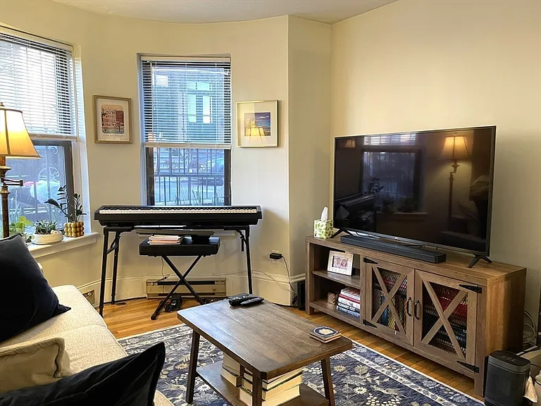 5 Cazenove St #1 — Photo 4