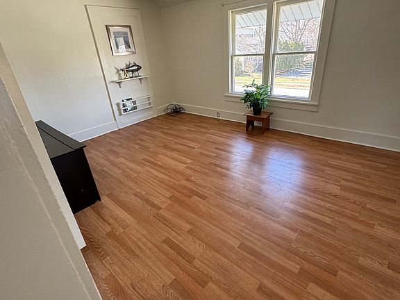 3rd image of 1837 Ruddiman Dr #4