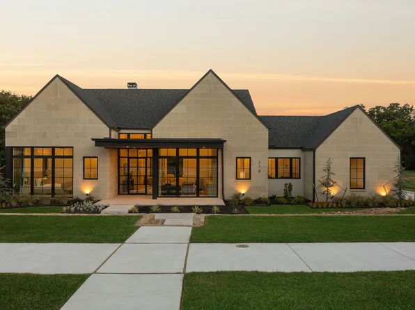 116 Park Ave, Keller, TX 76248