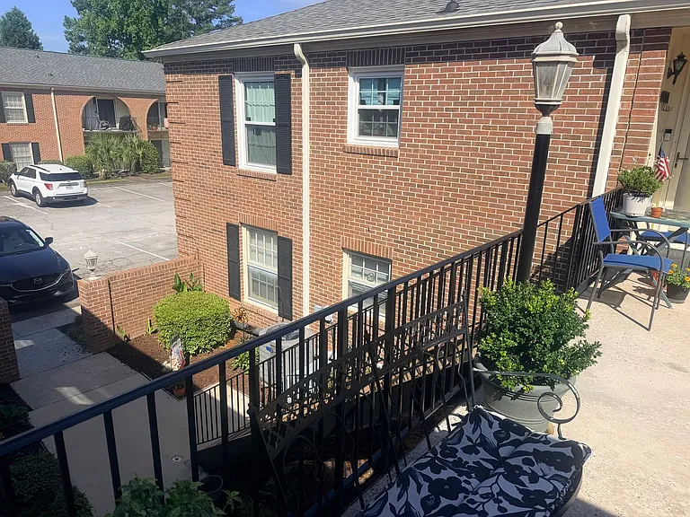5516 Lakeshore Dr #504 — Photo 4