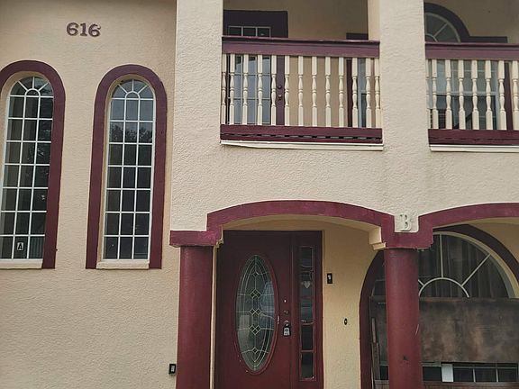 4th image of 616 Lemon Ave APT B