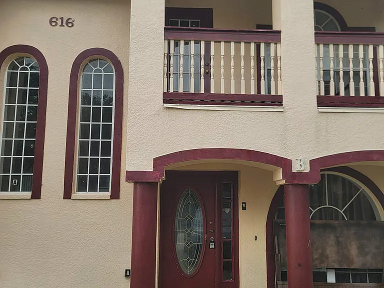 616 Lemon Ave #B — Photo 4