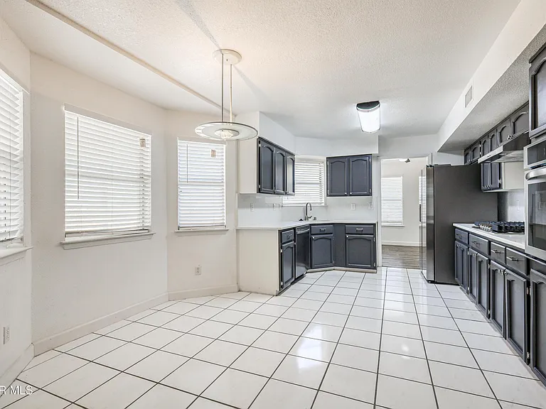 1229 Diamond Cove Pl — Photo 14