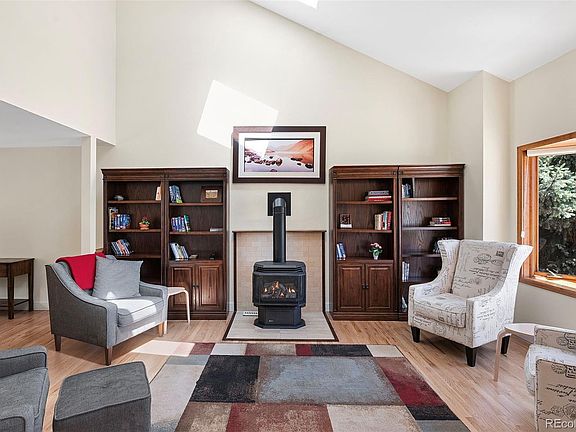 4th image of 407 Defrance Drive