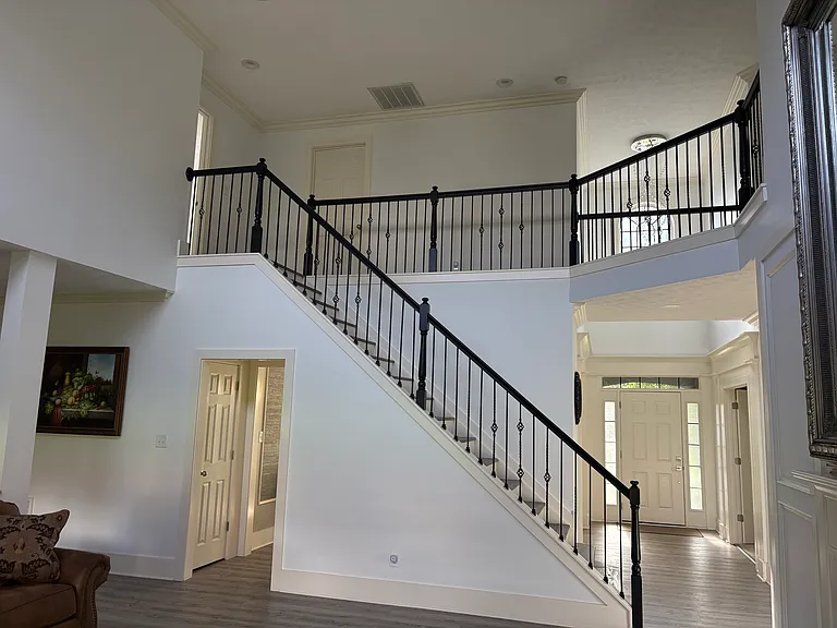 413 Courchelle Dr — Photo 6