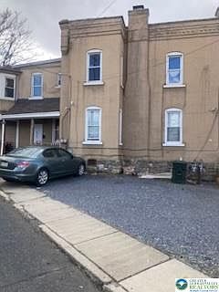2nd image of 527 Broadway