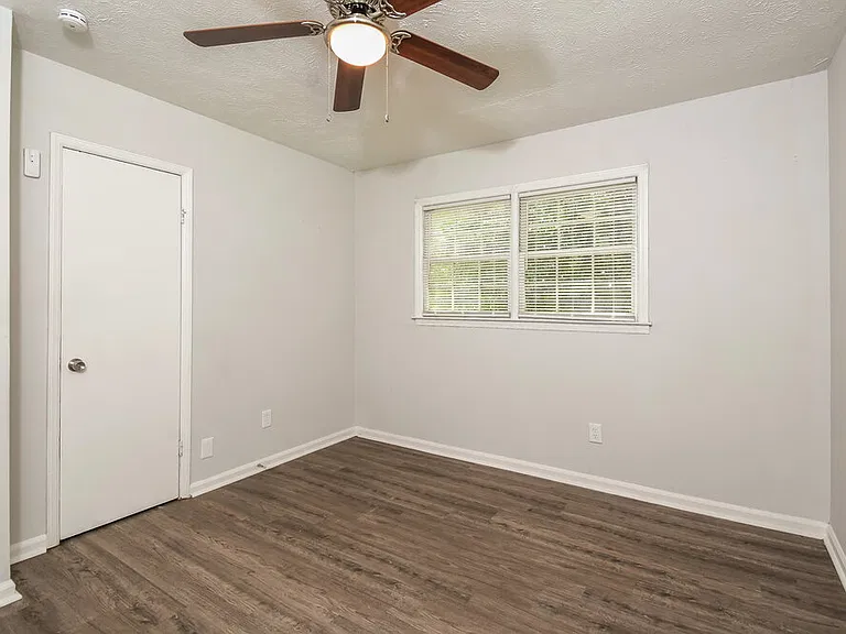 851 Grayson Hwy — Photo 10