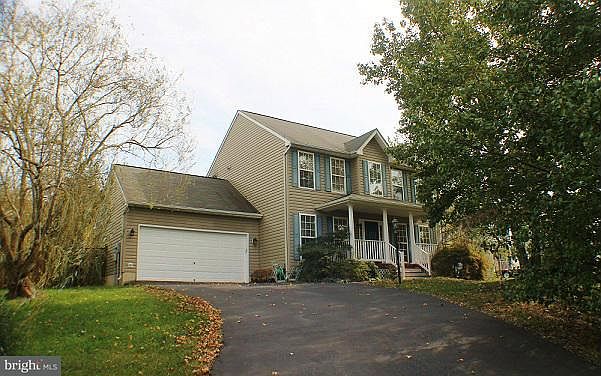 1st image of 7300 Harvestview Ct