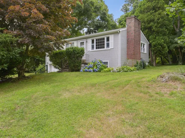 36 Alpha Avenue, Groton, CT 06340