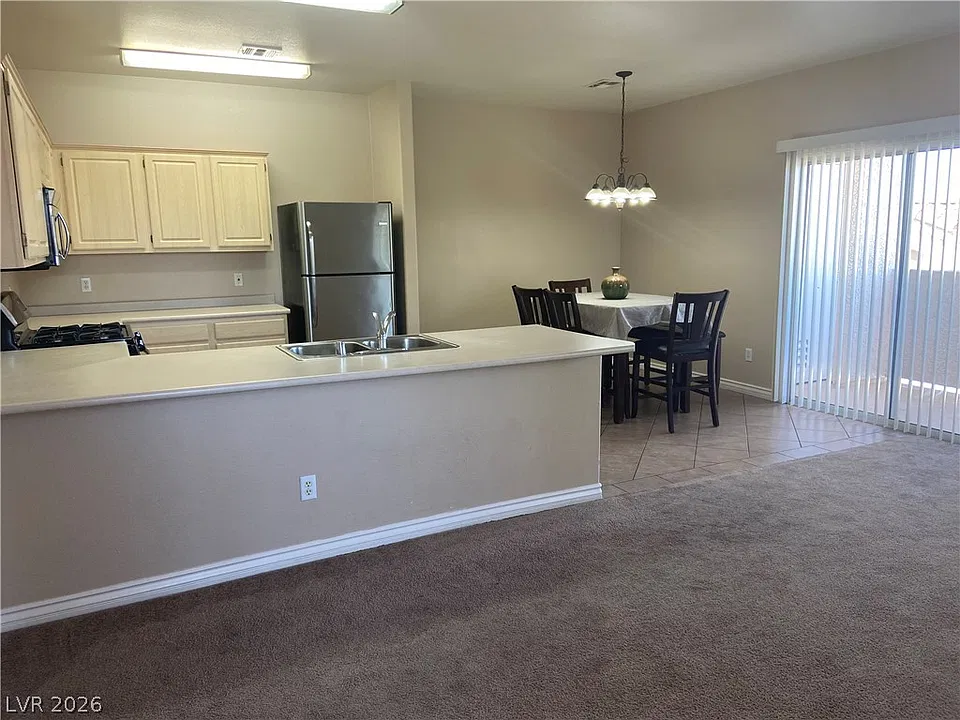 855 N Stephanie St #2021