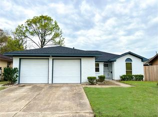 11326 Lockgate Ln, Houston, TX 77048