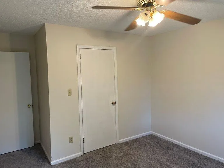 2519 Hawksbury Ln — Photo 20