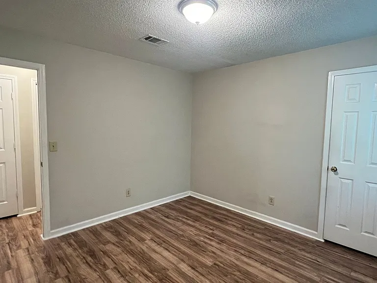 536 Loblolly Ln — Photo 11