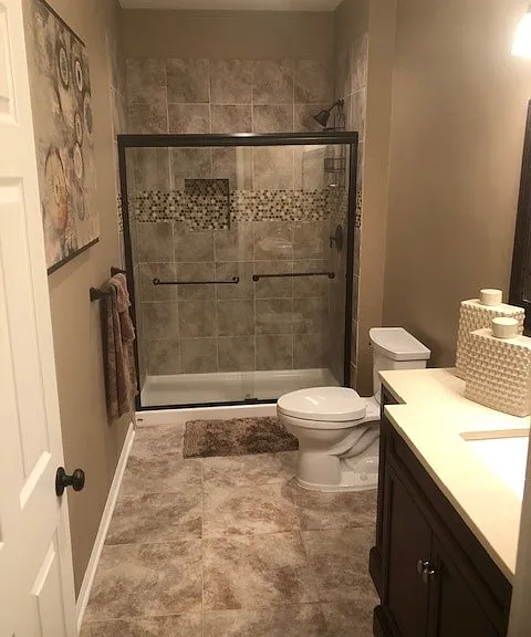 Lower Level Apartment Full Bathroom