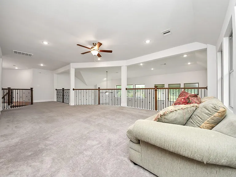 1714 McCrae Hill Ct — Photo 26